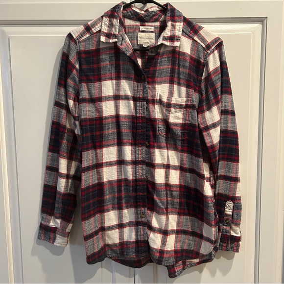 American Eagle Outfitters Tops - American Eagle Ahh-mazingly Soft Red/Blue/Green‎ Eyes Women’s Flannel, Small